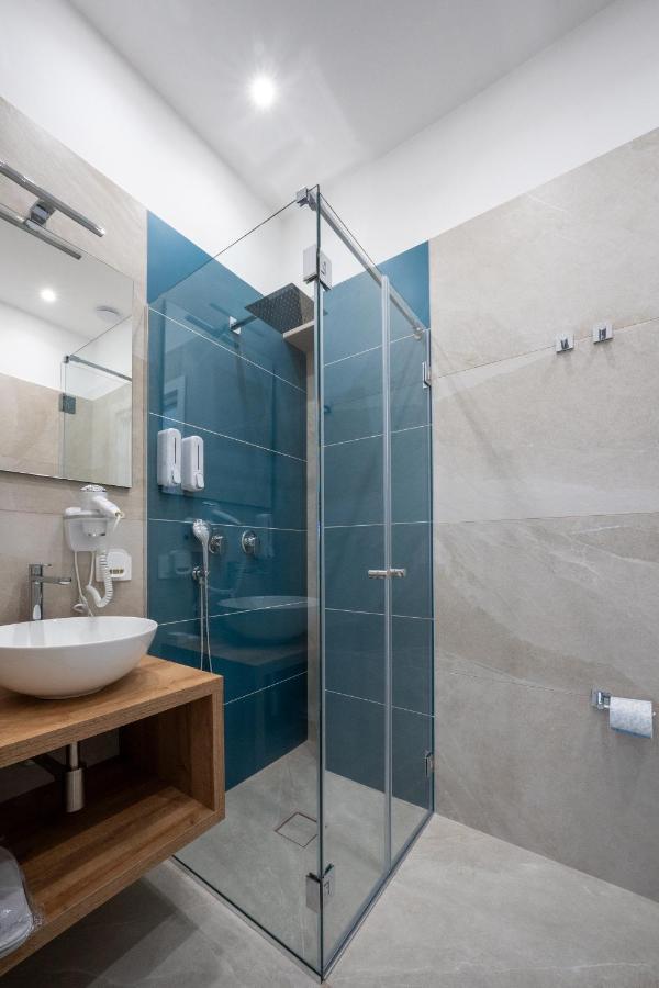 B&B Corso Garibaldi 165 Napoli Bagian luar foto