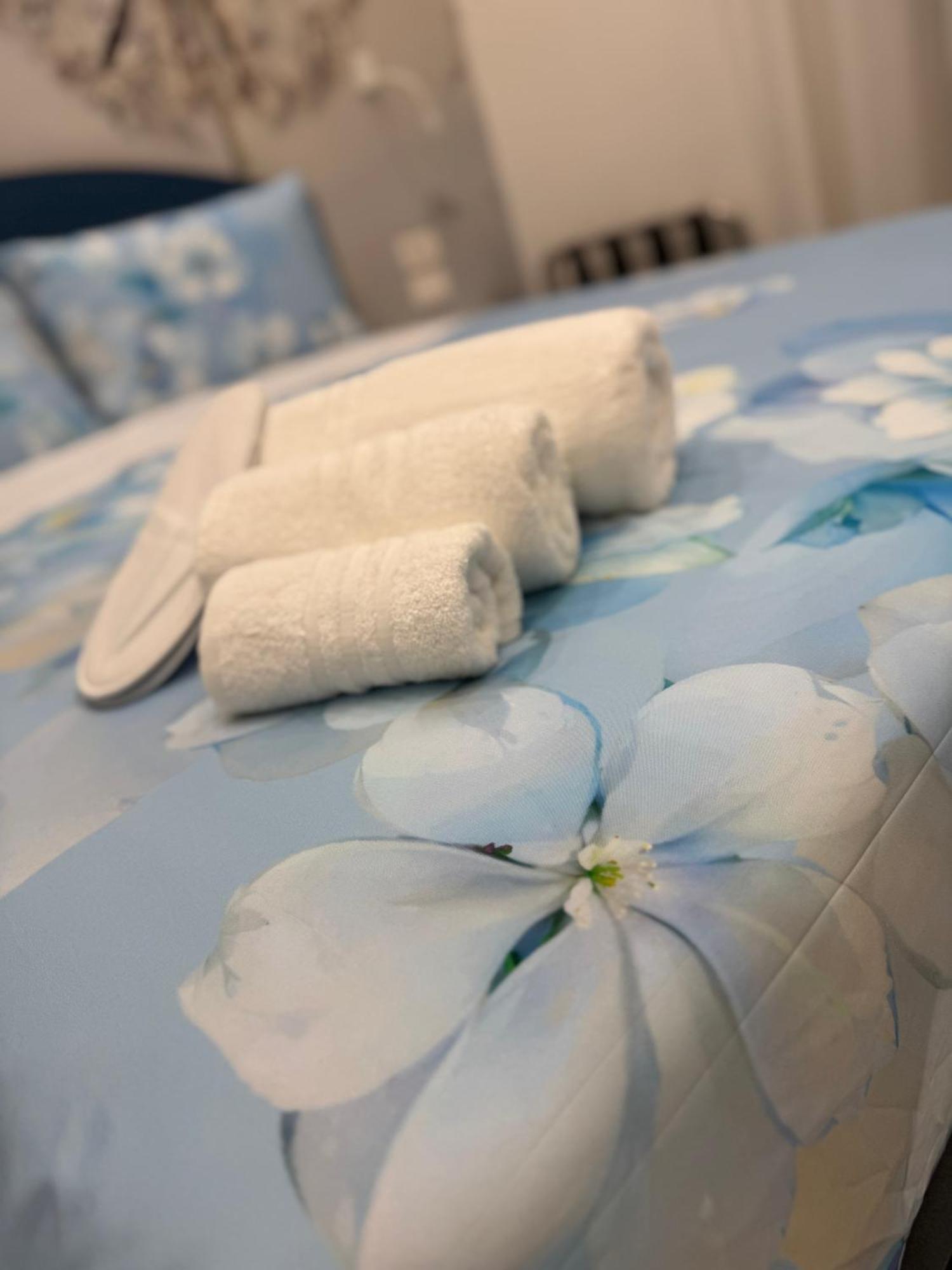 B&B Corso Garibaldi 165 Napoli Bagian luar foto