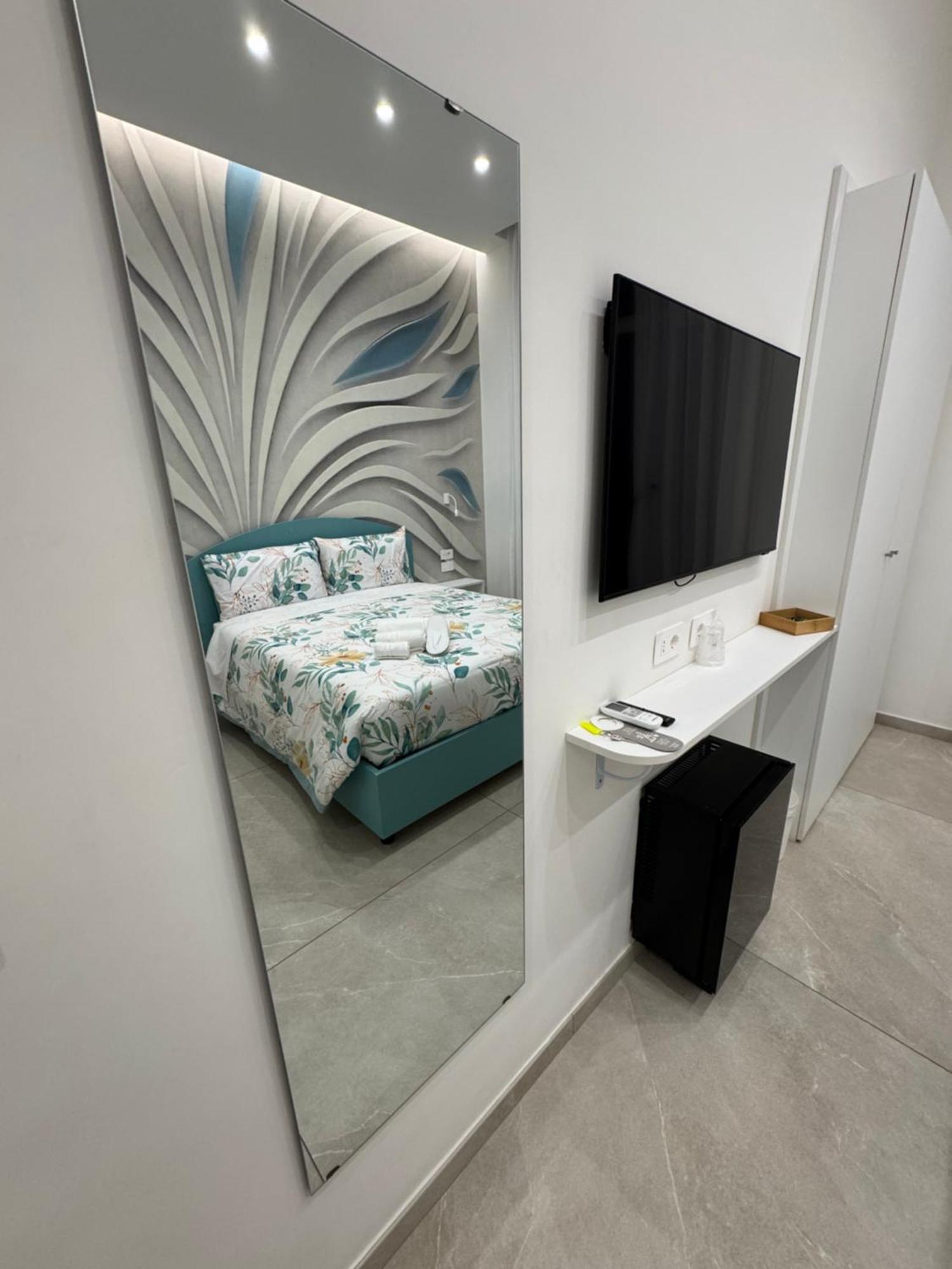 B&B Corso Garibaldi 165 Napoli Bagian luar foto